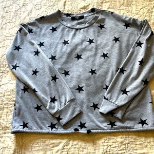 XL crop light sweatshirt, grey with black stars